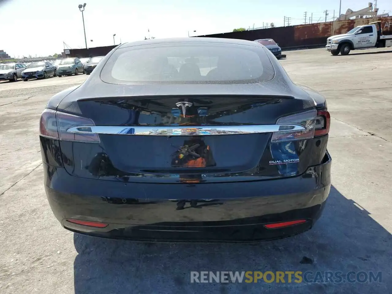 6 Photograph of a damaged car 5YJSA1E46LF396481 TESLA MODEL S 2020