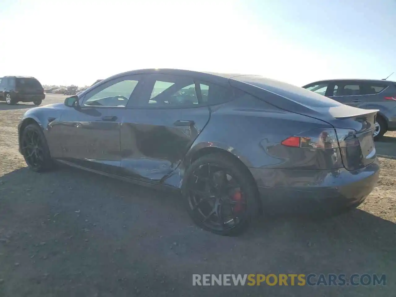 2 Photograph of a damaged car 5YJSA1E48LF361859 TESLA MODEL S 2020