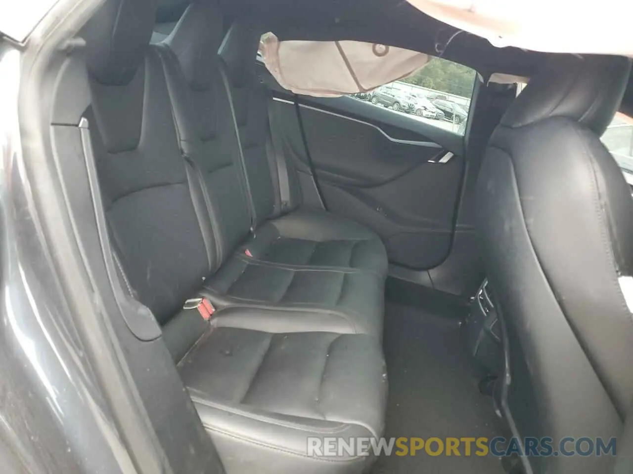 10 Photograph of a damaged car 5YJSA1E48LF390844 TESLA MODEL S 2020