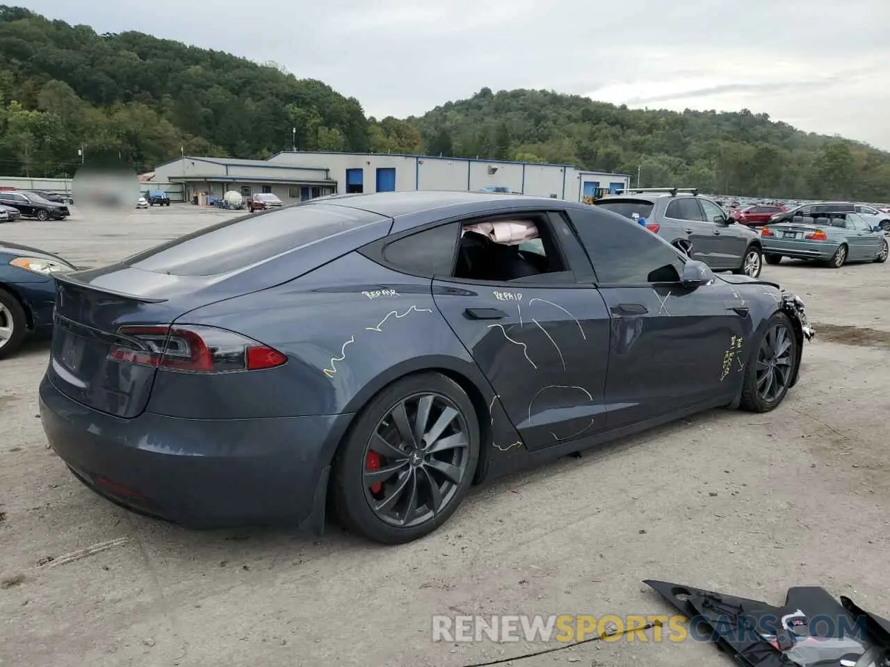 3 Photograph of a damaged car 5YJSA1E48LF390844 TESLA MODEL S 2020
