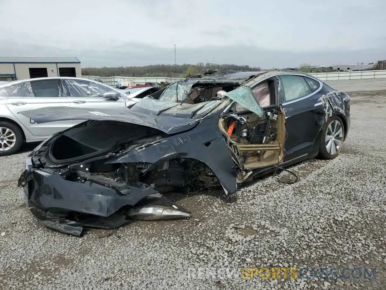 1 Photograph of a damaged car 5YJSA1E48LF414933 TESLA MODEL S 2020
