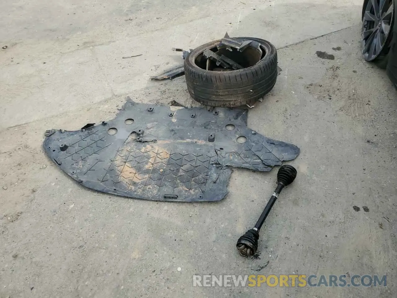 14 Photograph of a damaged car 5YJSA1E49LF390948 TESLA MODEL S 2020