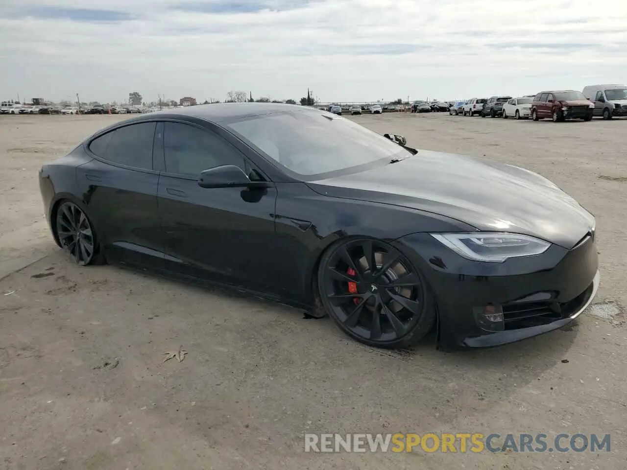 4 Photograph of a damaged car 5YJSA1E49LF390948 TESLA MODEL S 2020