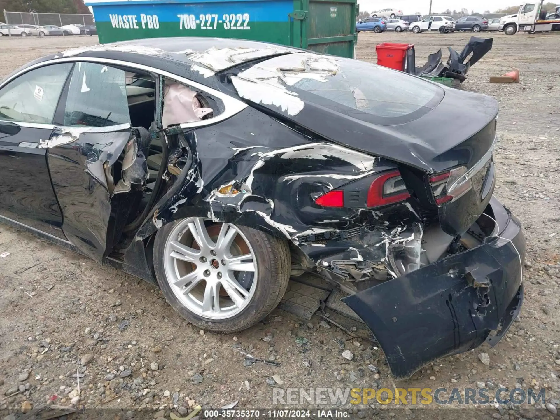 6 Photograph of a damaged car 5YJSA1E20MF427742 TESLA MODEL S 2021