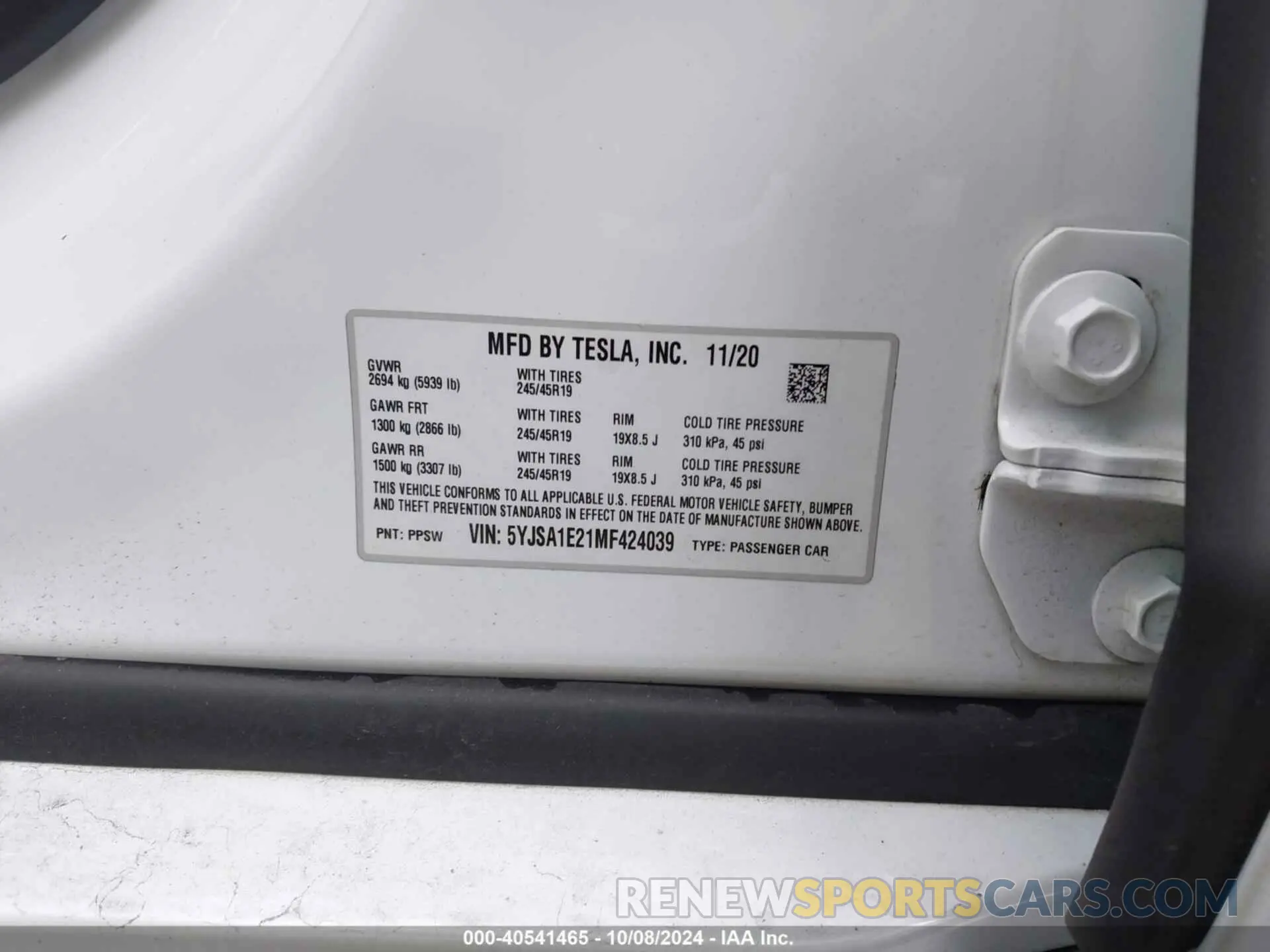 9 Photograph of a damaged car 5YJSA1E21MF424039 TESLA MODEL S 2021