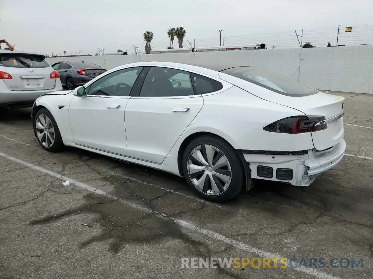 2 Photograph of a damaged car 5YJSA1E24MF427775 TESLA MODEL S 2021