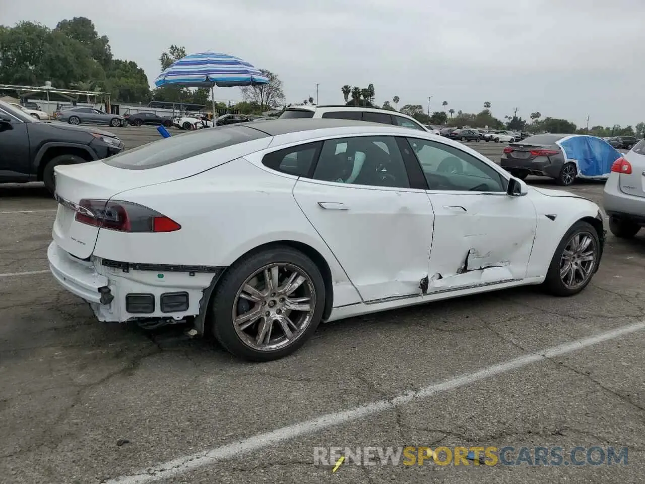 3 Photograph of a damaged car 5YJSA1E24MF427775 TESLA MODEL S 2021