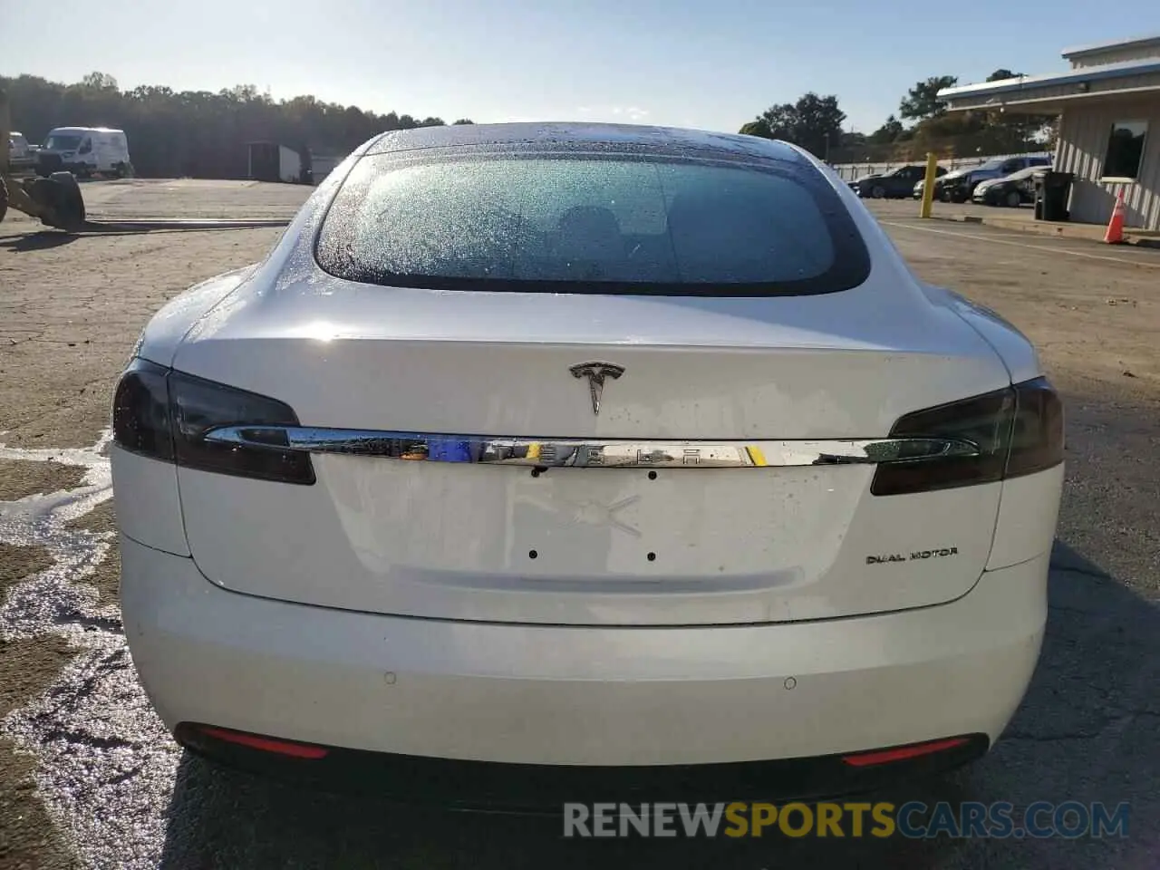 6 Photograph of a damaged car 5YJSA1E26MF423520 TESLA MODEL S 2021