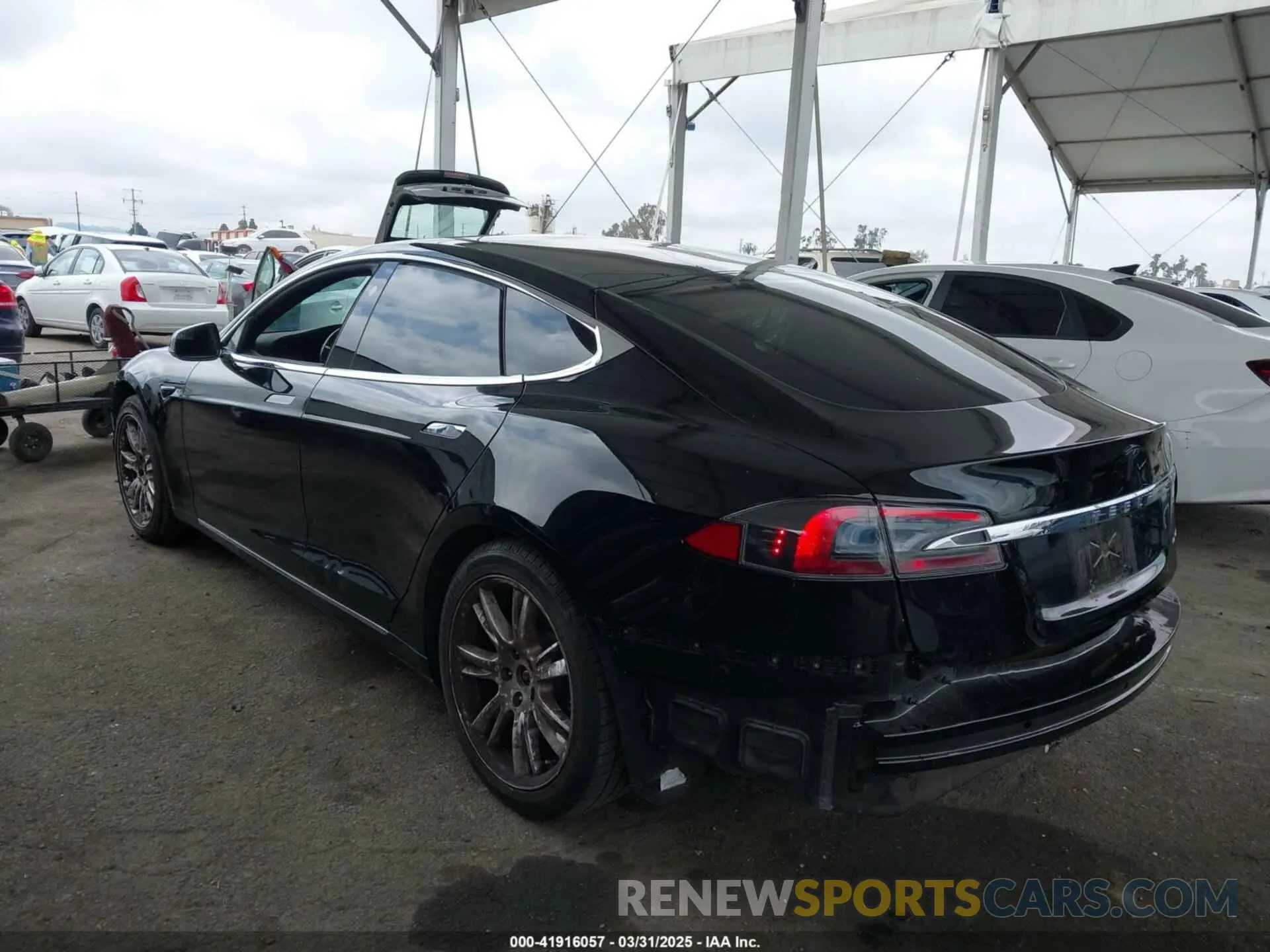 3 Photograph of a damaged car 5YJSA1E26MF424697 TESLA MODEL S 2021