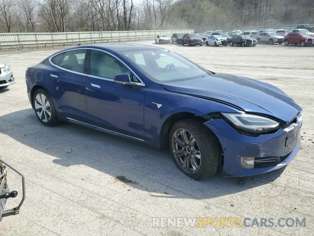 4 Photograph of a damaged car 5YJSA1E26MF426210 TESLA MODEL S 2021