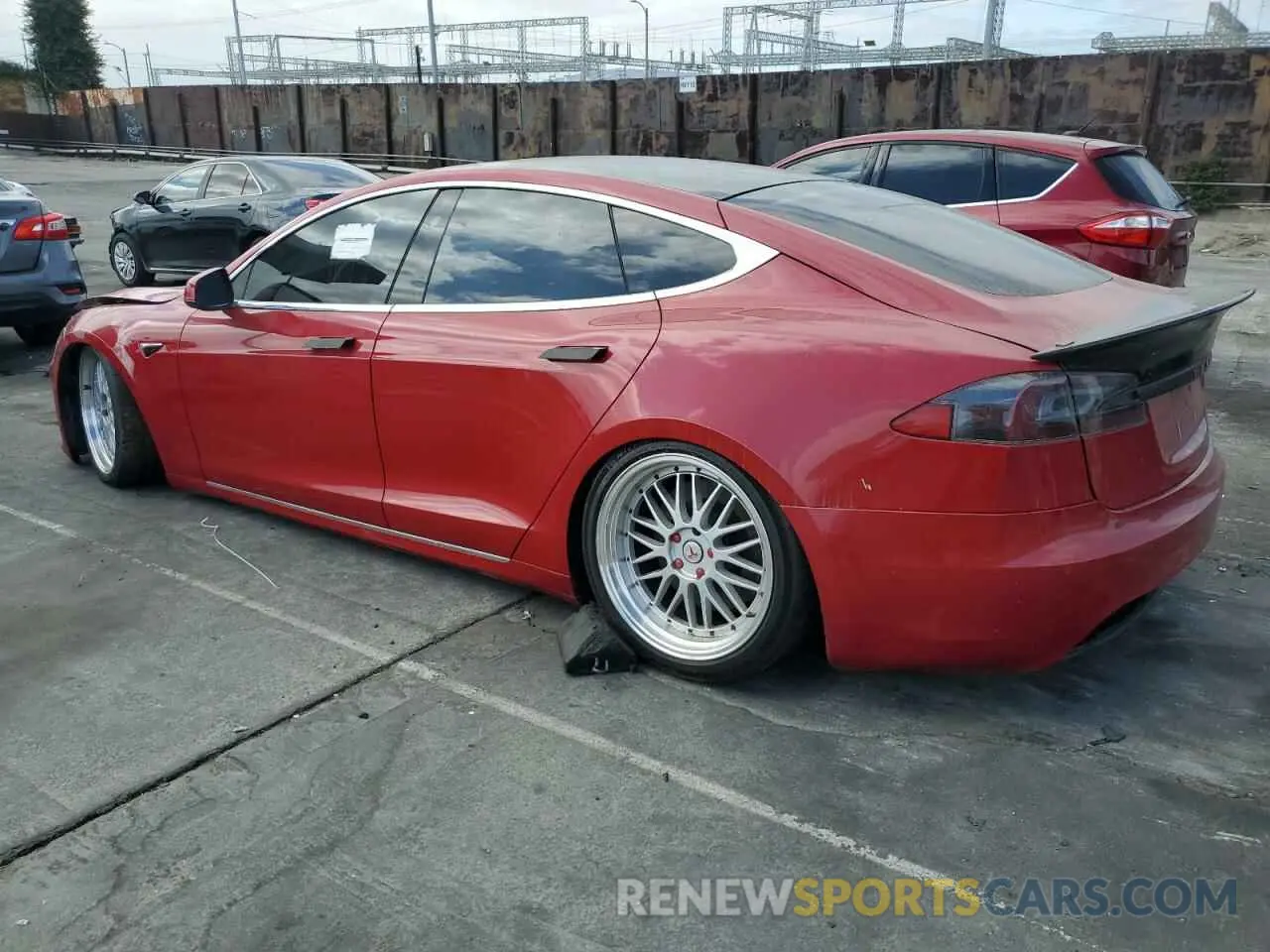 2 Photograph of a damaged car 5YJSA1E26MF427230 TESLA MODEL S 2021