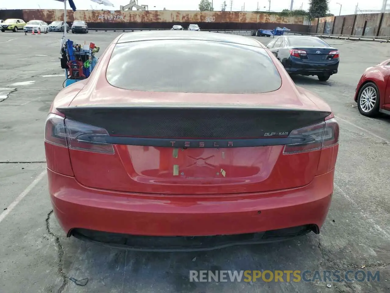 6 Photograph of a damaged car 5YJSA1E26MF427230 TESLA MODEL S 2021