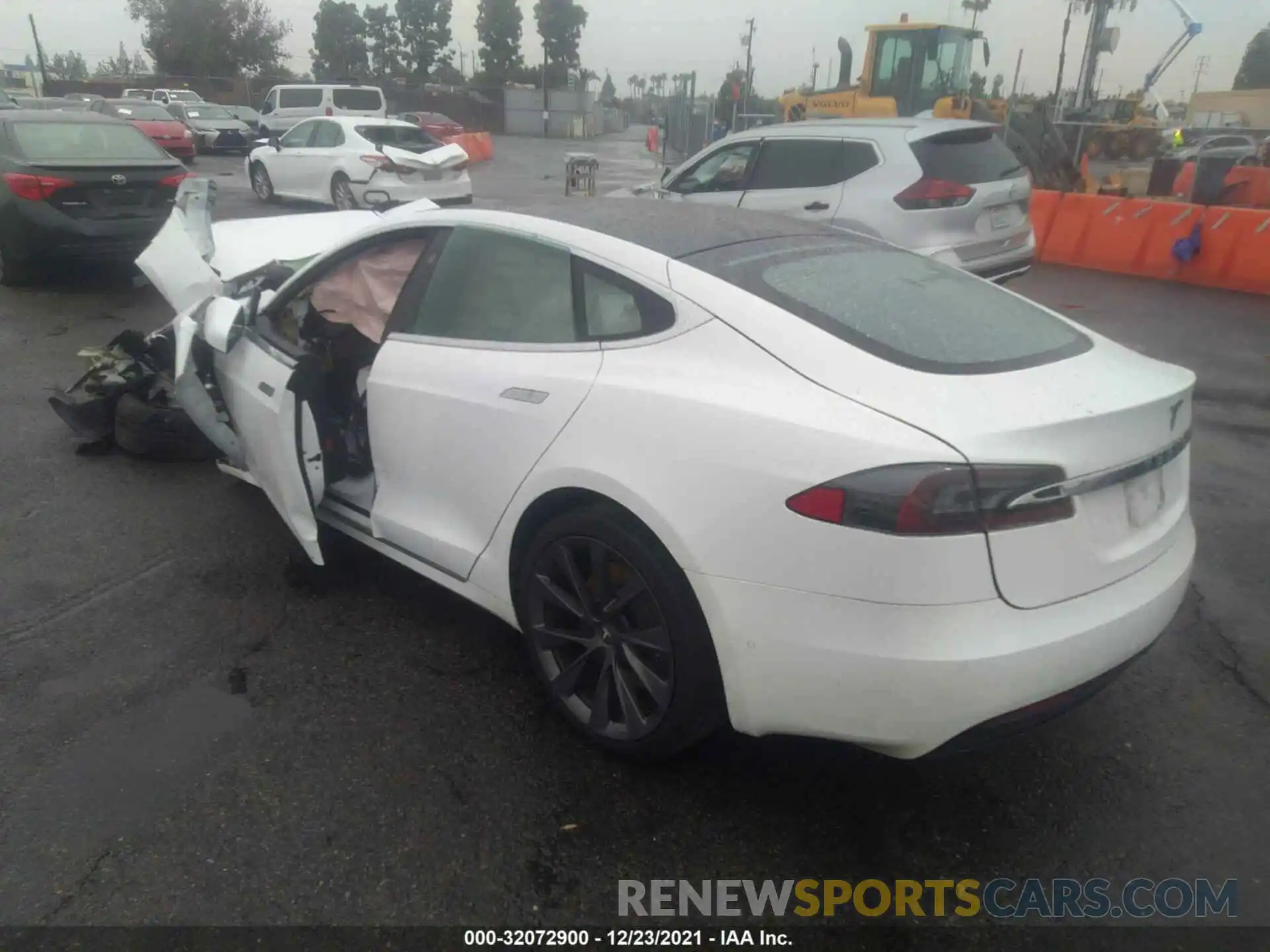 3 Photograph of a damaged car 5YJSA1E27MF427575 TESLA MODEL S 2021