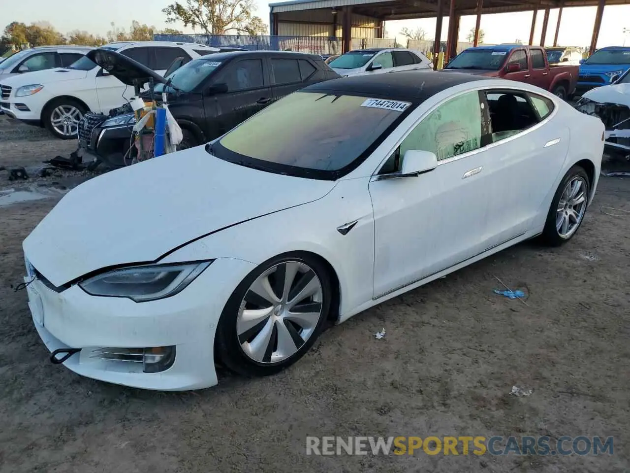 1 Photograph of a damaged car 5YJSA1E28MF421736 TESLA MODEL S 2021