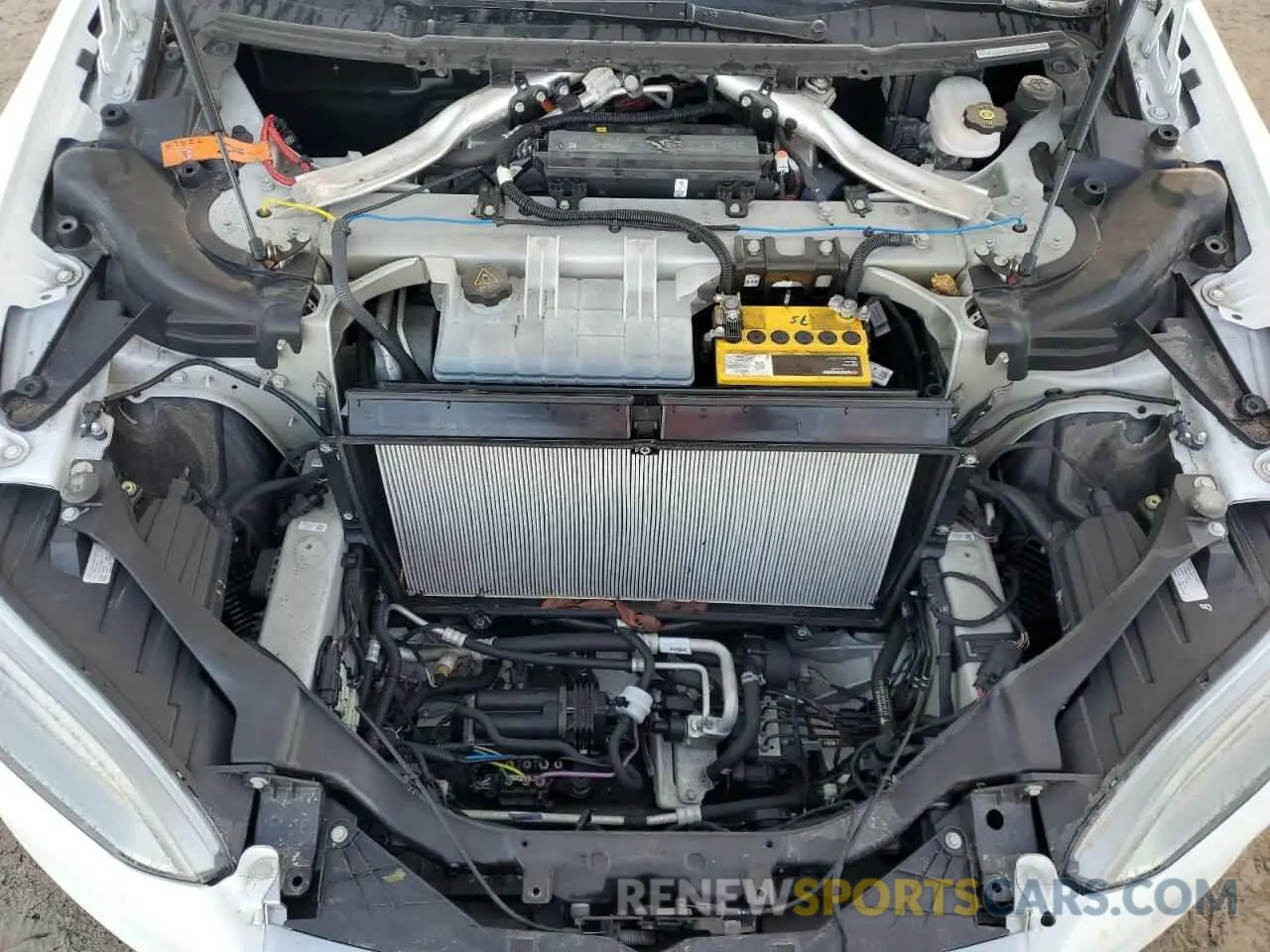 11 Photograph of a damaged car 5YJSA1E28MF421736 TESLA MODEL S 2021