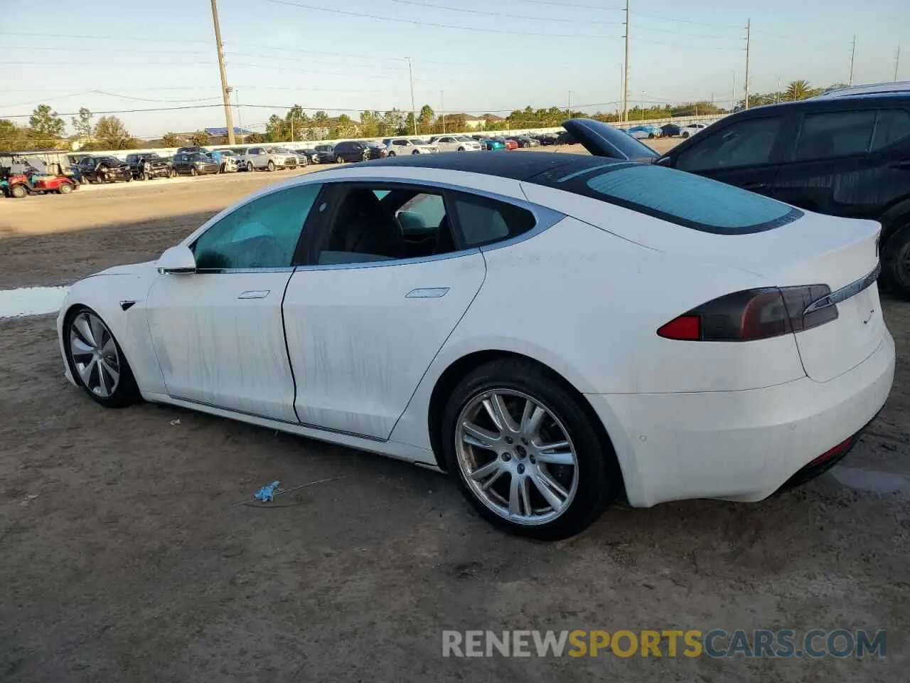 2 Photograph of a damaged car 5YJSA1E28MF421736 TESLA MODEL S 2021