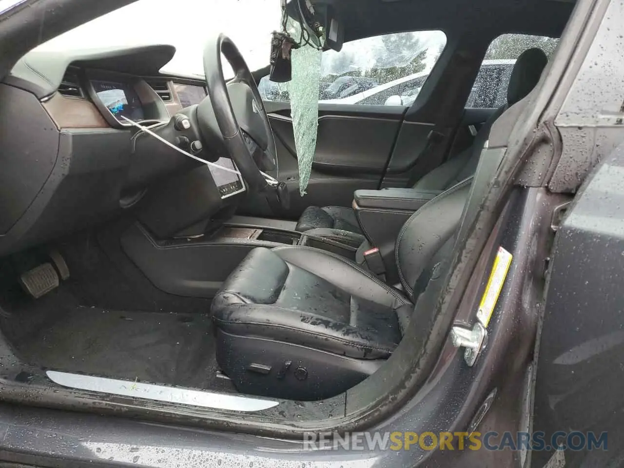 7 Photograph of a damaged car 5YJSA1E28MF423888 TESLA MODEL S 2021