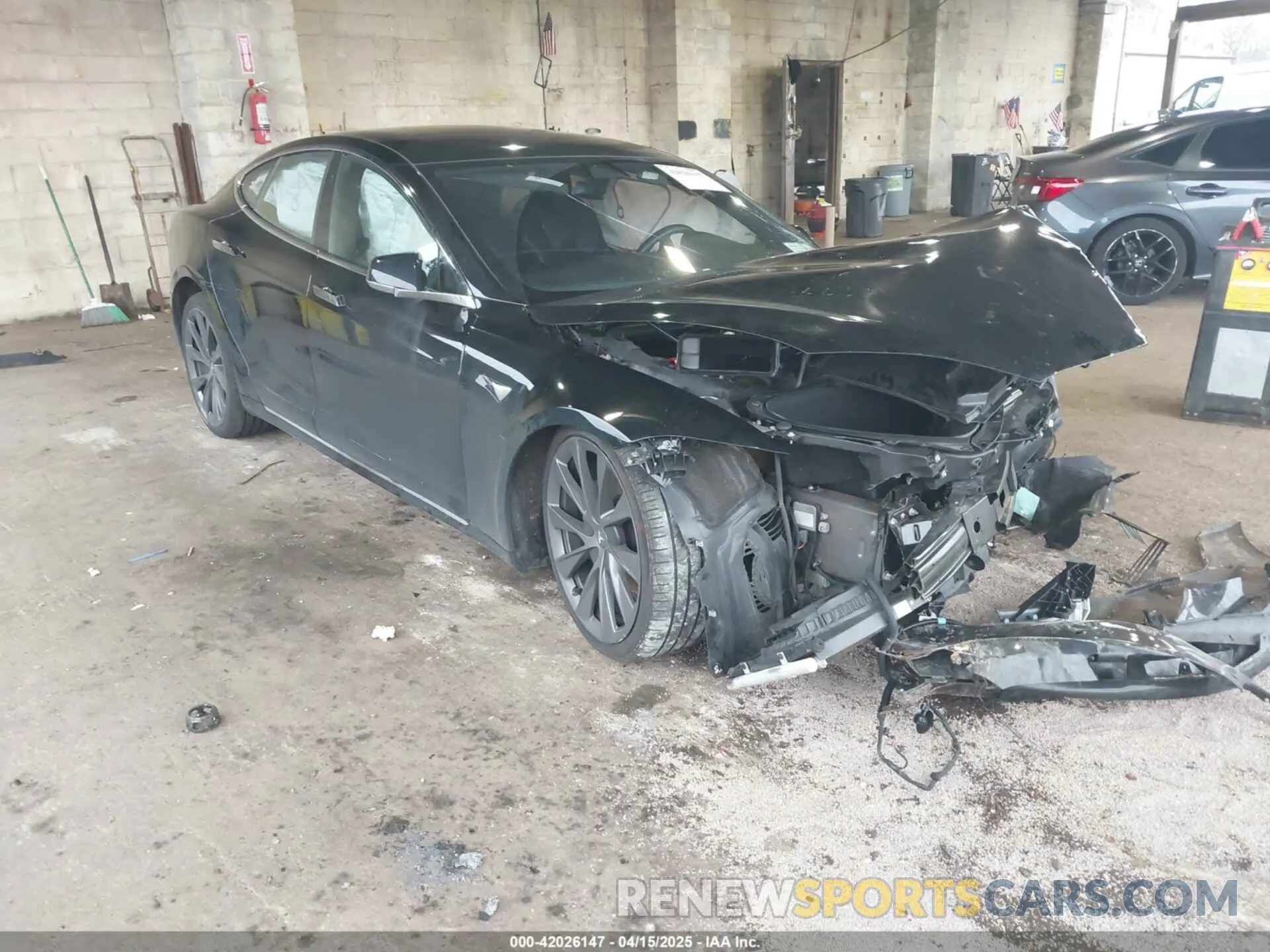 1 Photograph of a damaged car 5YJSA1E28MF425446 TESLA MODEL S 2021