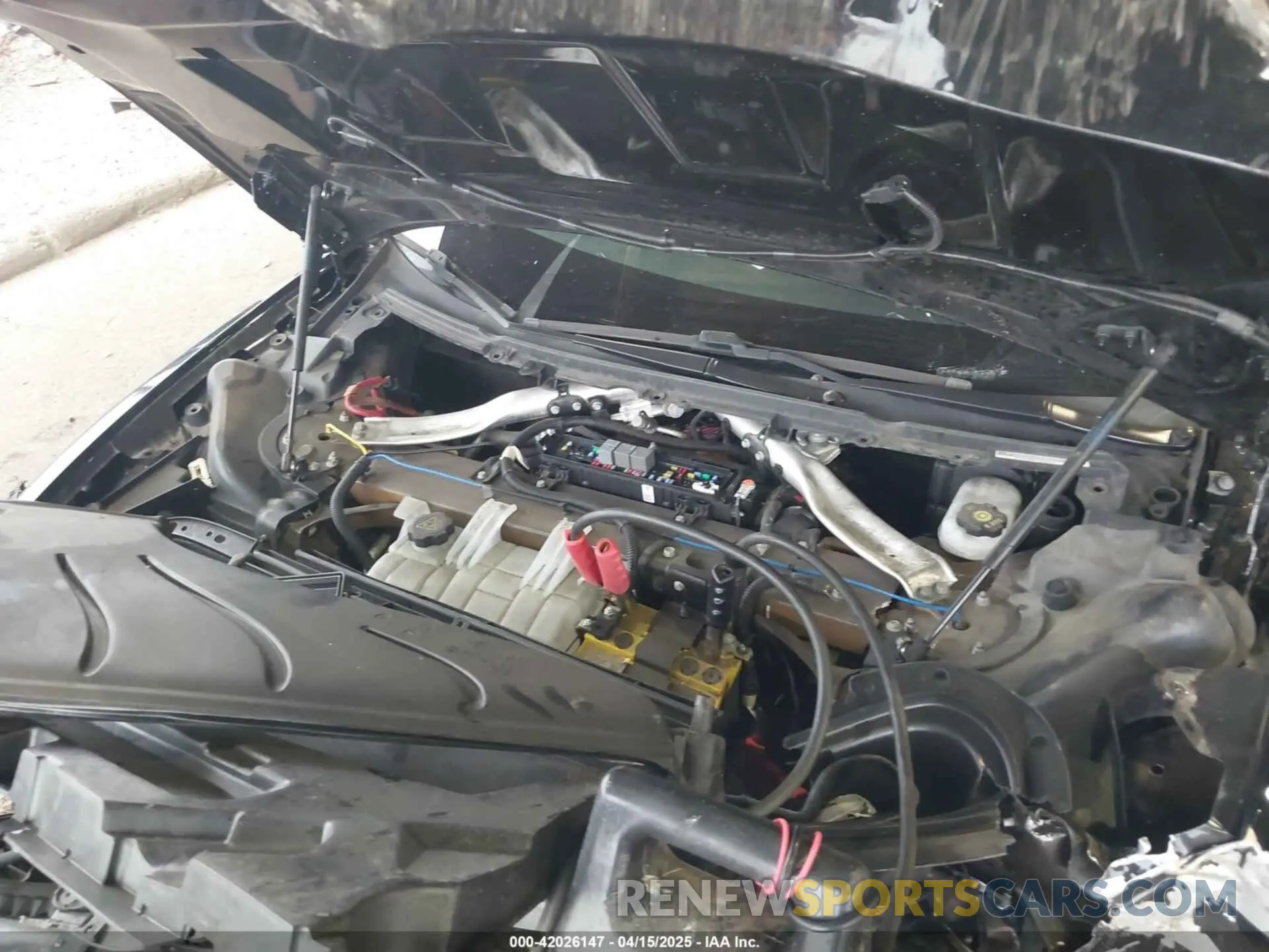 10 Photograph of a damaged car 5YJSA1E28MF425446 TESLA MODEL S 2021