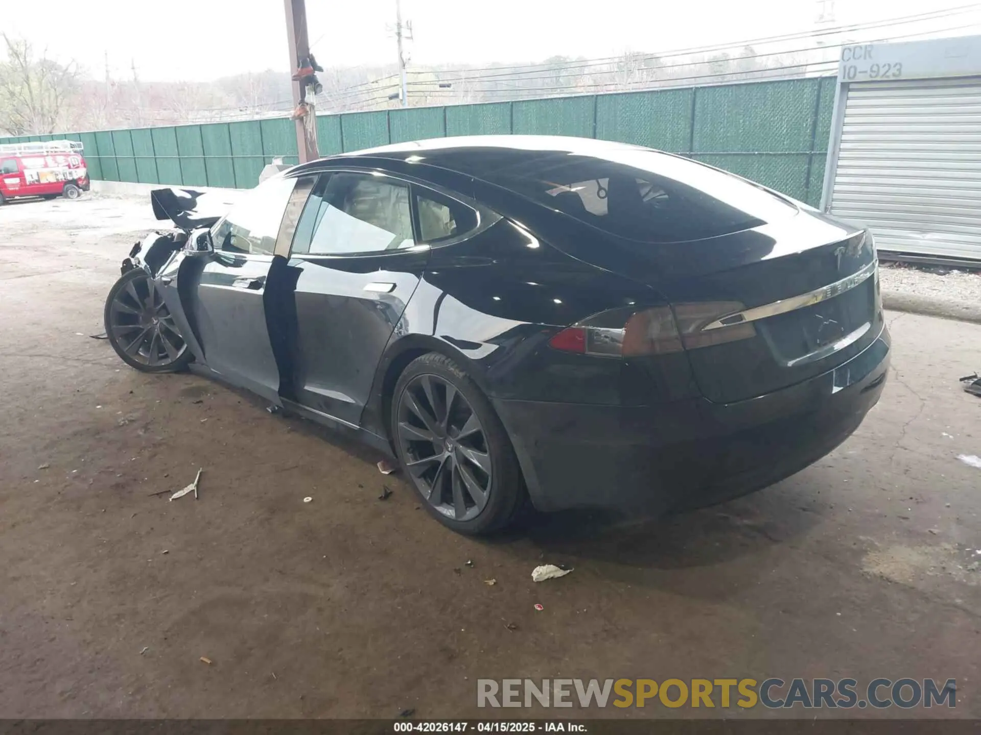 3 Photograph of a damaged car 5YJSA1E28MF425446 TESLA MODEL S 2021