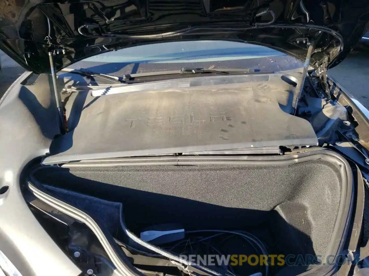 7 Photograph of a damaged car 5YJSA1E28MF426287 TESLA MODEL S 2021