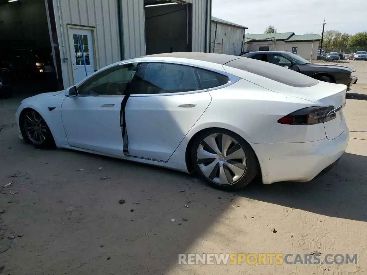 2 Photograph of a damaged car 5YJSA1E29MF419106 TESLA MODEL S 2021