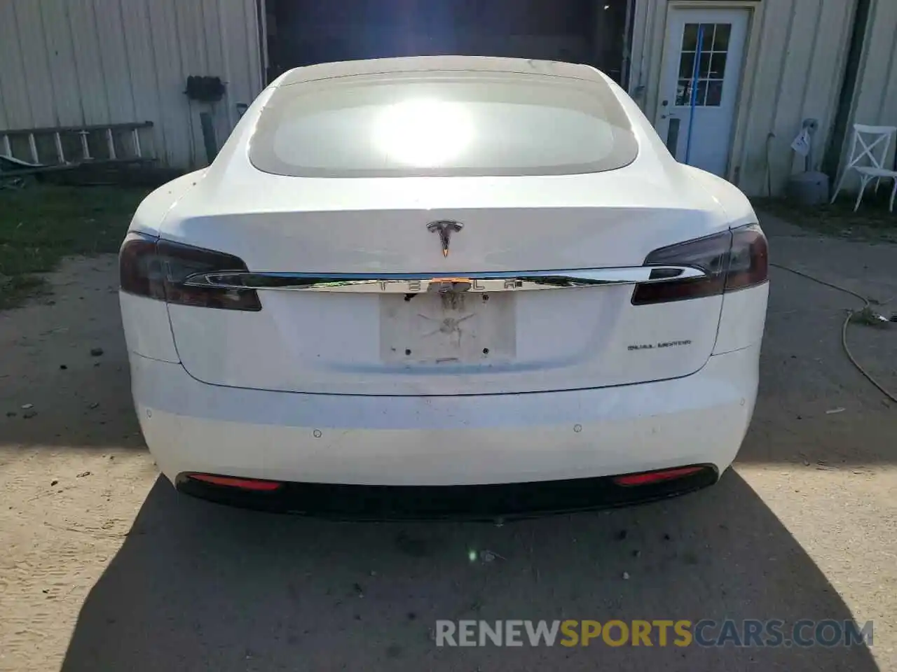 6 Photograph of a damaged car 5YJSA1E29MF419106 TESLA MODEL S 2021