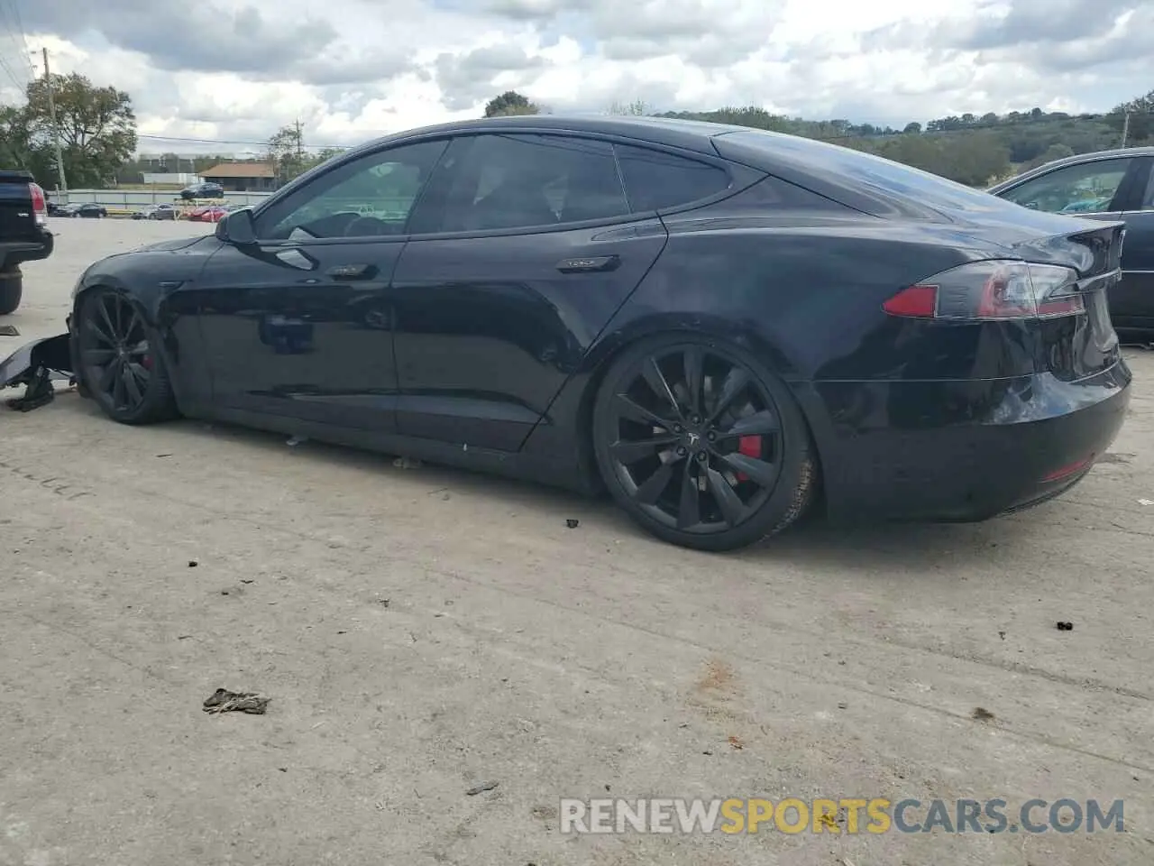 2 Photograph of a damaged car 5YJSA1E29MF423754 TESLA MODEL S 2021