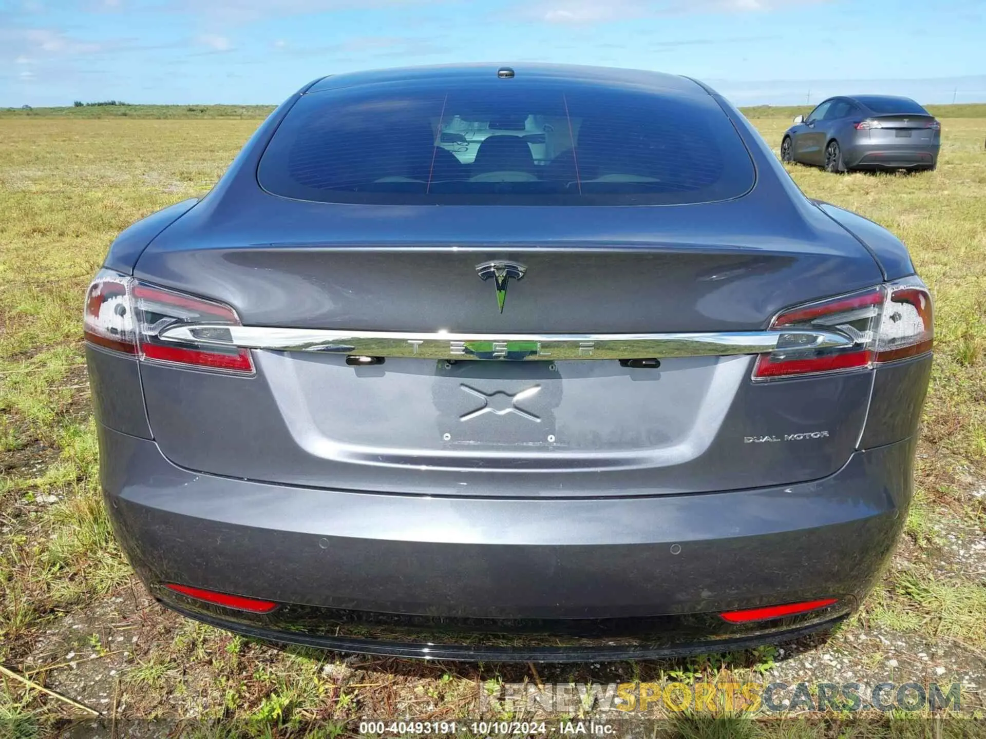 15 Photograph of a damaged car 5YJSA1E2XMF419180 TESLA MODEL S 2021