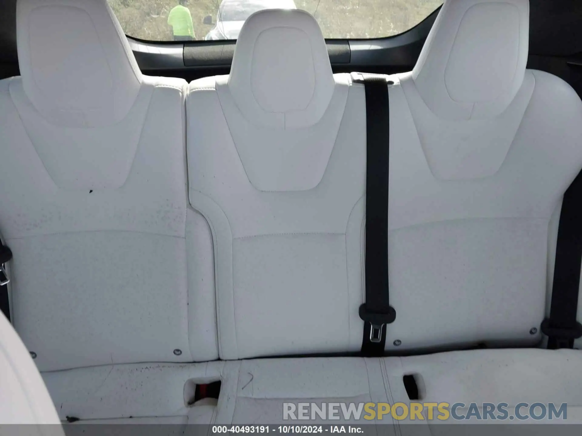 8 Photograph of a damaged car 5YJSA1E2XMF419180 TESLA MODEL S 2021