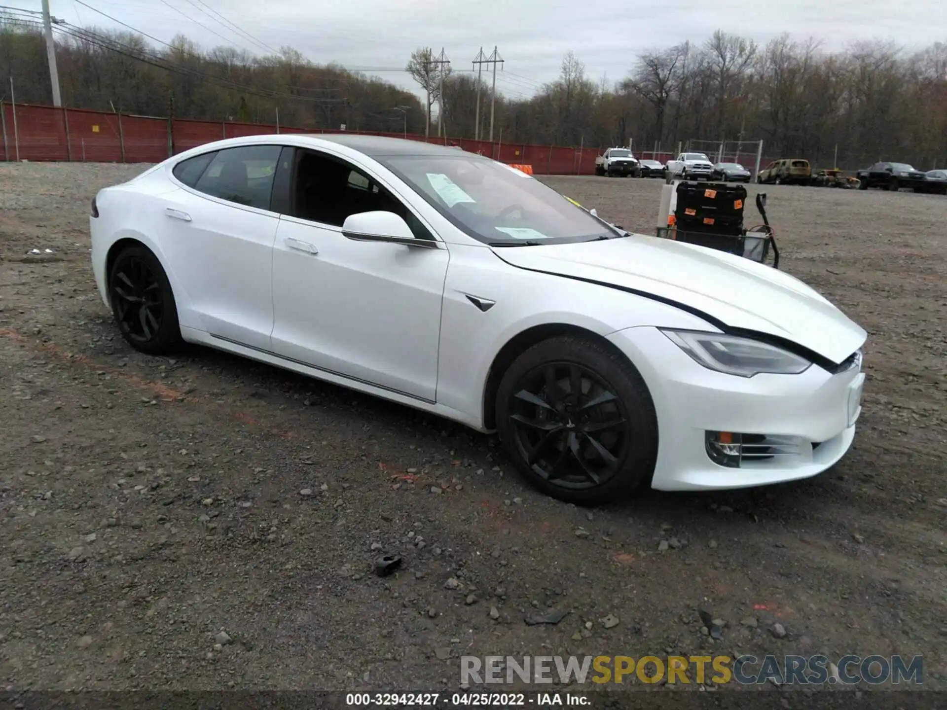 1 Photograph of a damaged car 5YJSA1E2XMF421589 TESLA MODEL S 2021