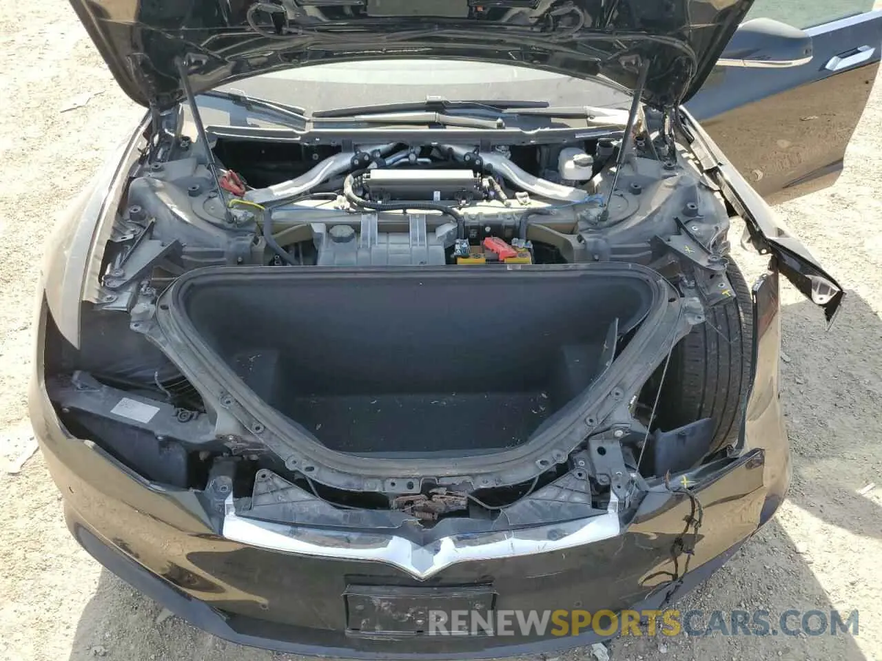 11 Photograph of a damaged car 5YJSA1E2XMF426999 TESLA MODEL S 2021