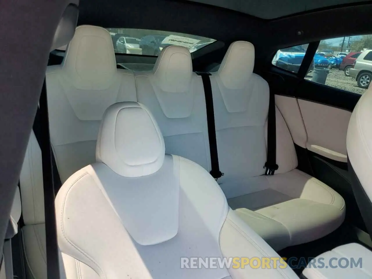 10 Photograph of a damaged car 5YJSA1E40MF423935 TESLA MODEL S 2021
