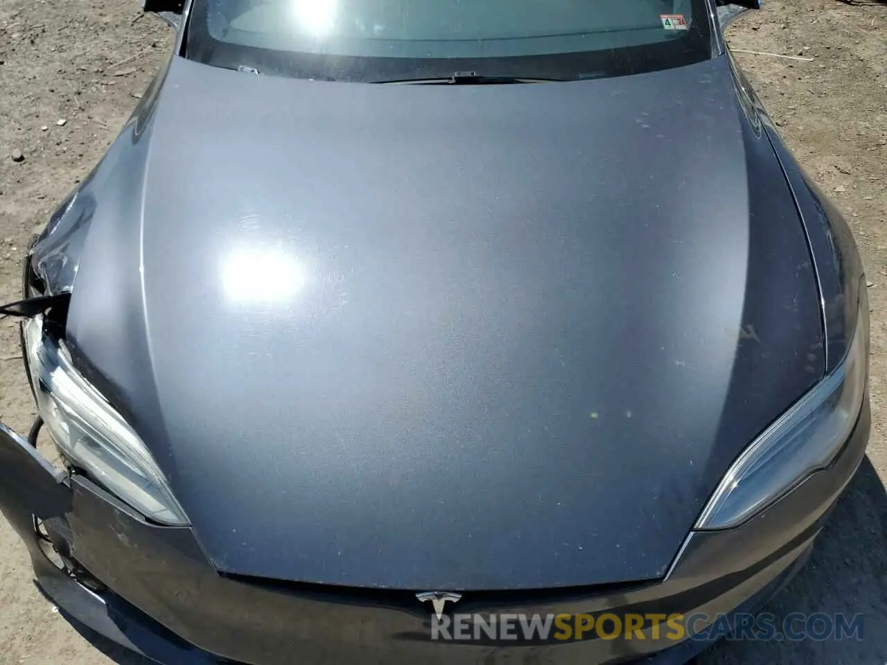 11 Photograph of a damaged car 5YJSA1E40MF423935 TESLA MODEL S 2021