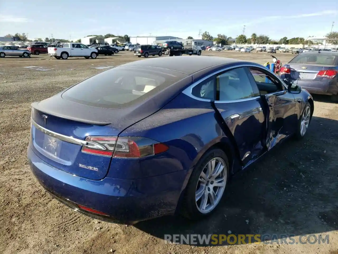 4 Photograph of a damaged car 5YJSA1E41MF424298 TESLA MODEL S 2021