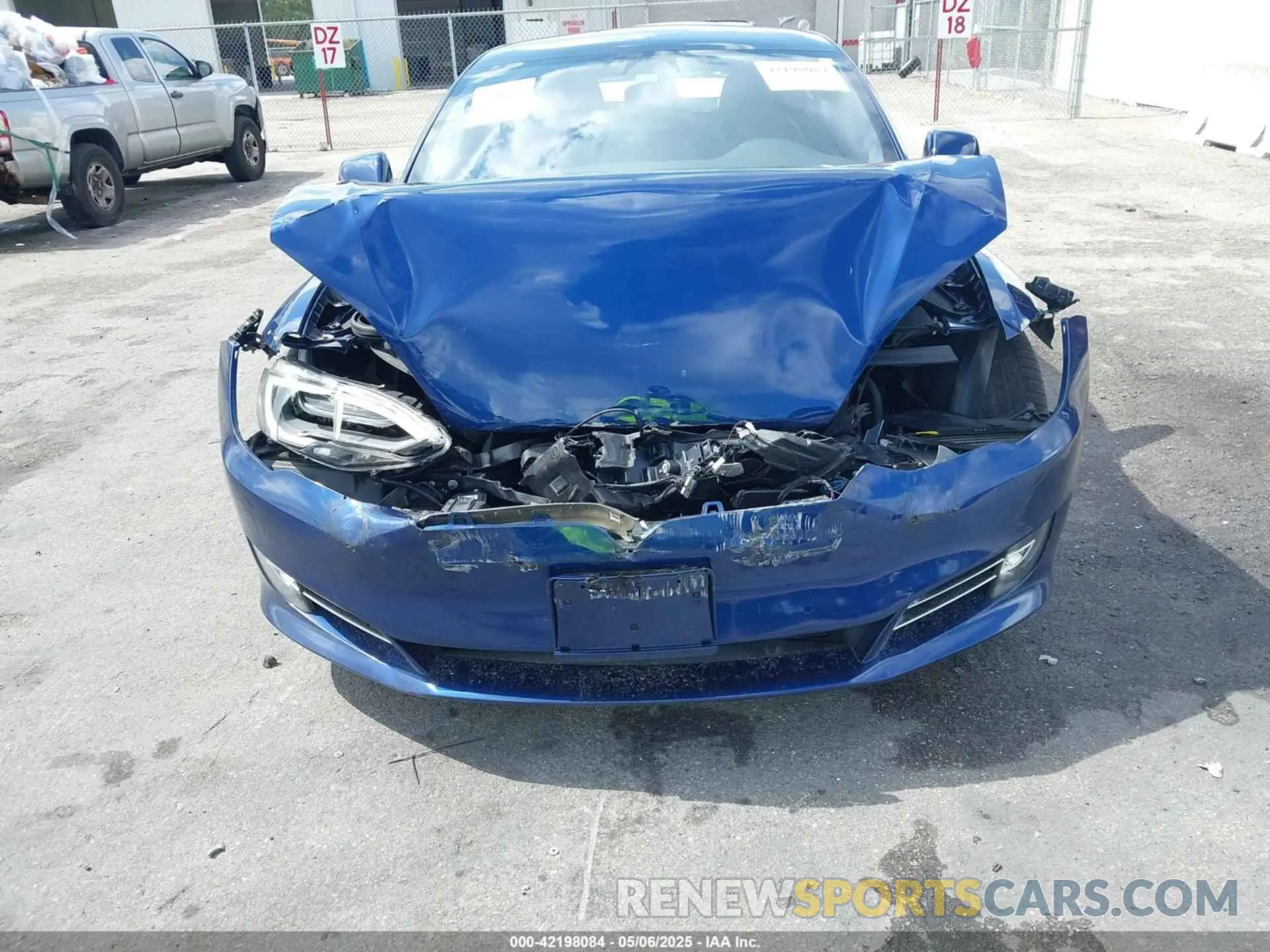 6 Photograph of a damaged car 5YJSA1E43MF424593 TESLA MODEL S 2021