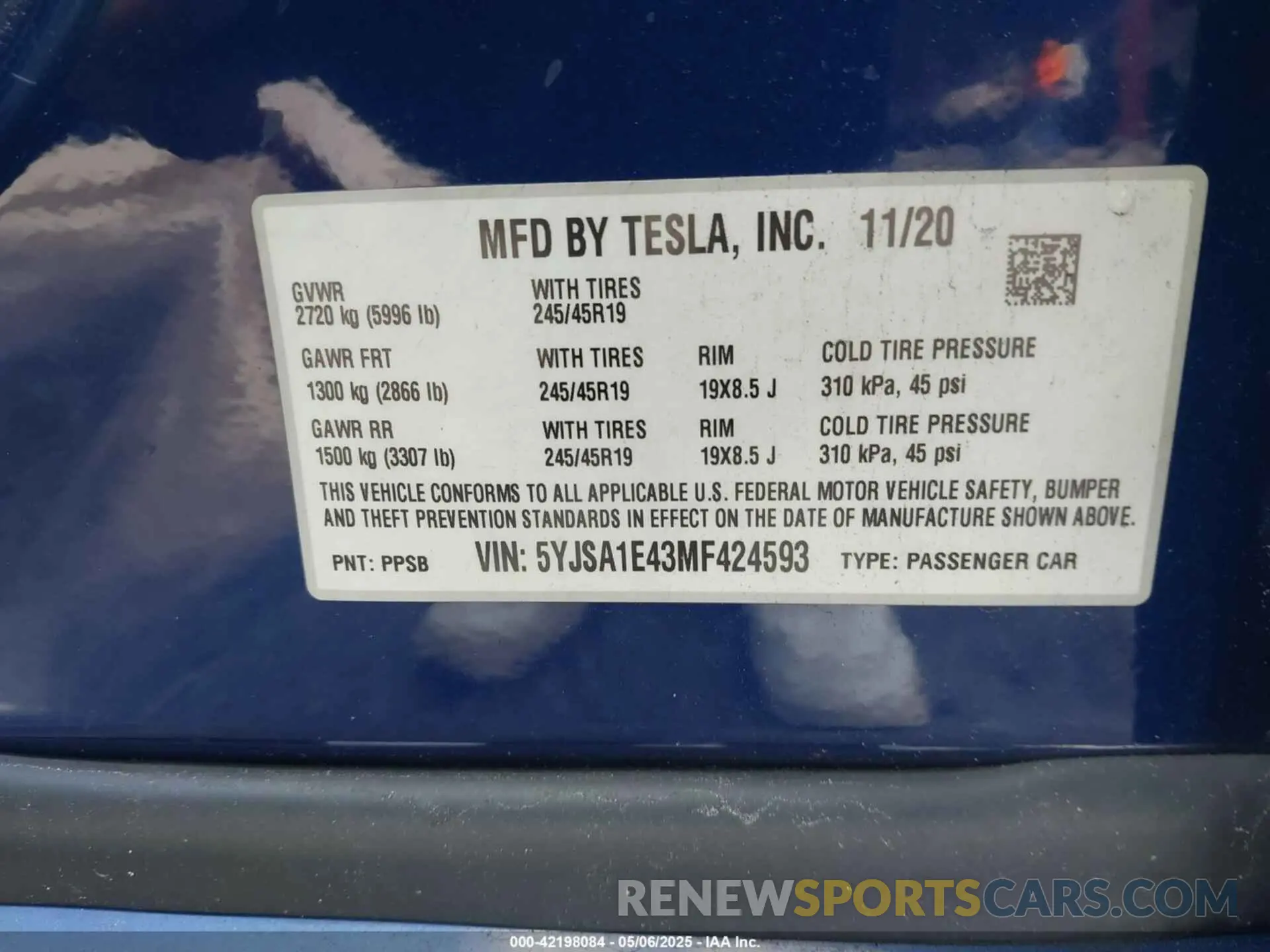 9 Photograph of a damaged car 5YJSA1E43MF424593 TESLA MODEL S 2021