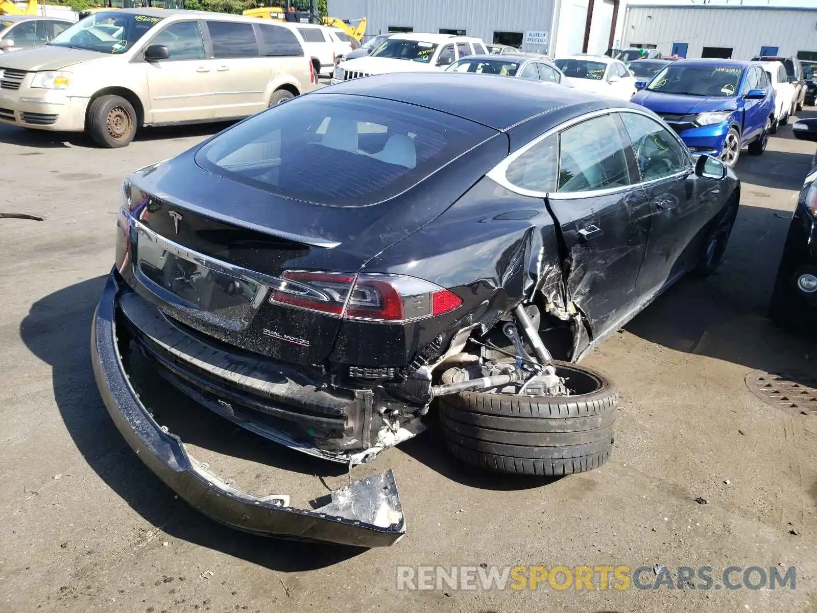 4 Photograph of a damaged car 5YJSA1E45MF426345 TESLA MODEL S 2021