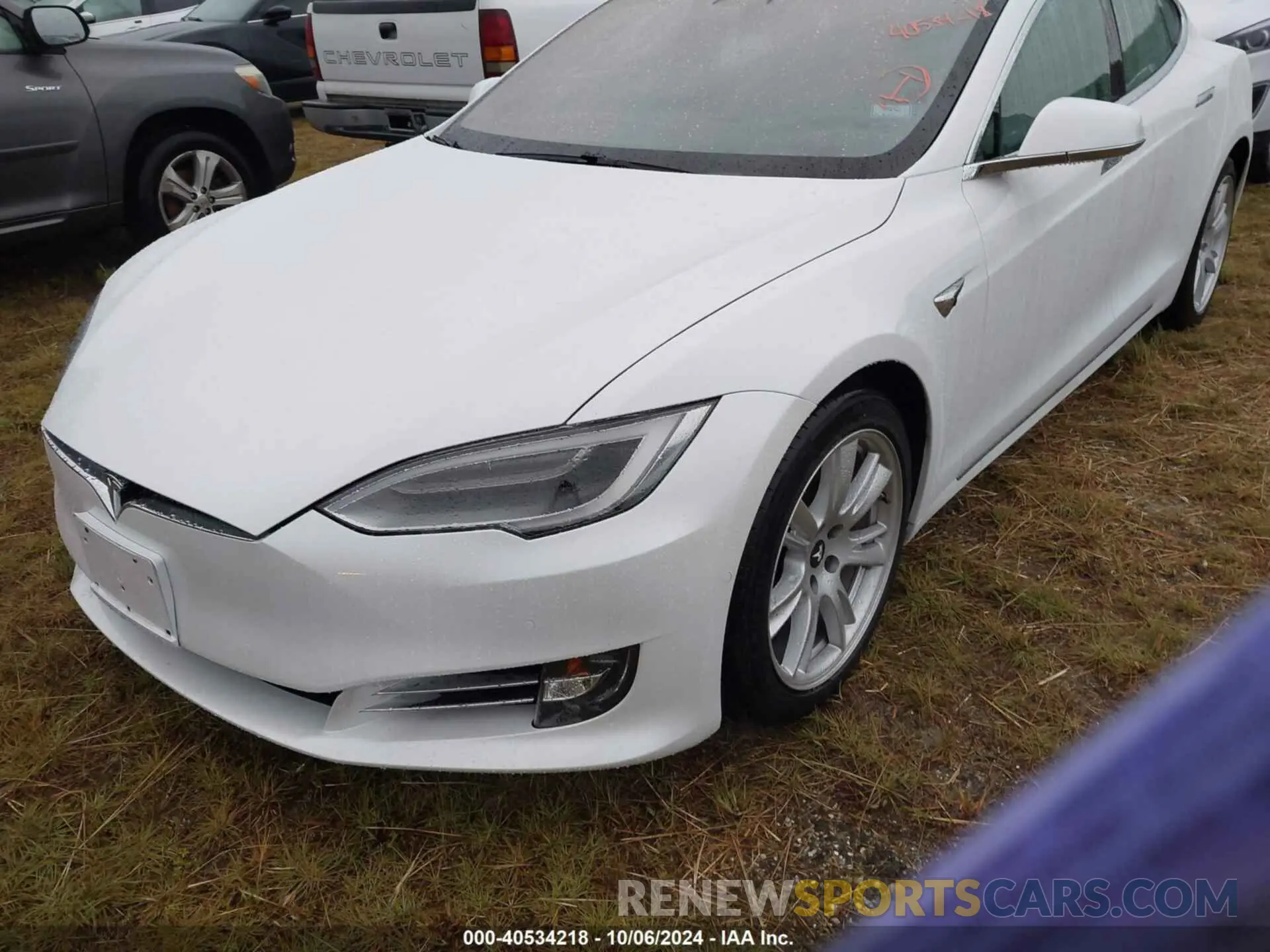 2 Photograph of a damaged car 5YJSA1E46MF425835 TESLA MODEL S 2021