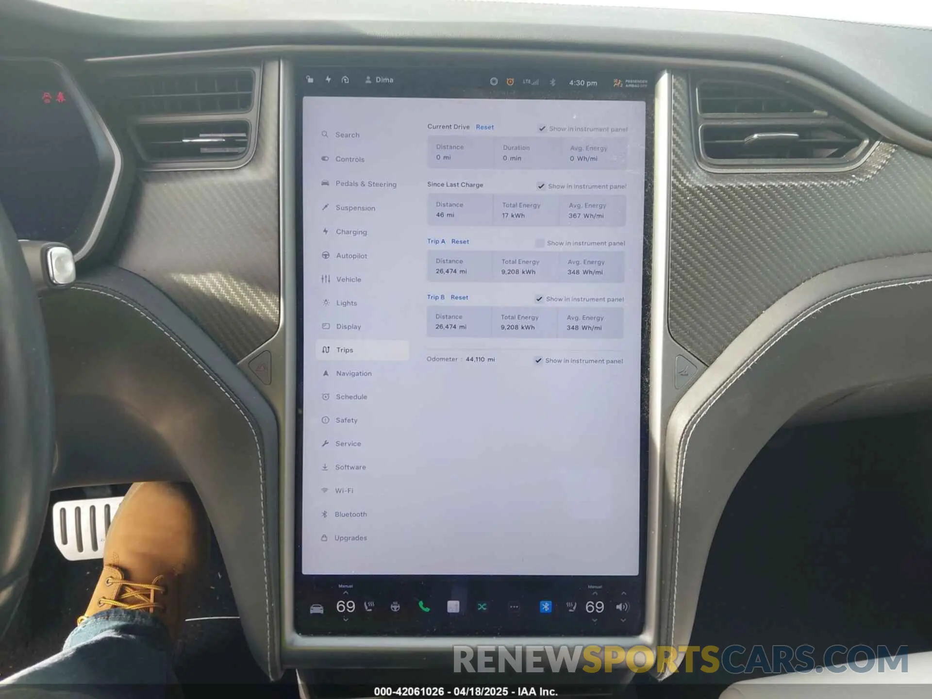 18 Photograph of a damaged car 5YJSA1E46MF427813 TESLA MODEL S 2021