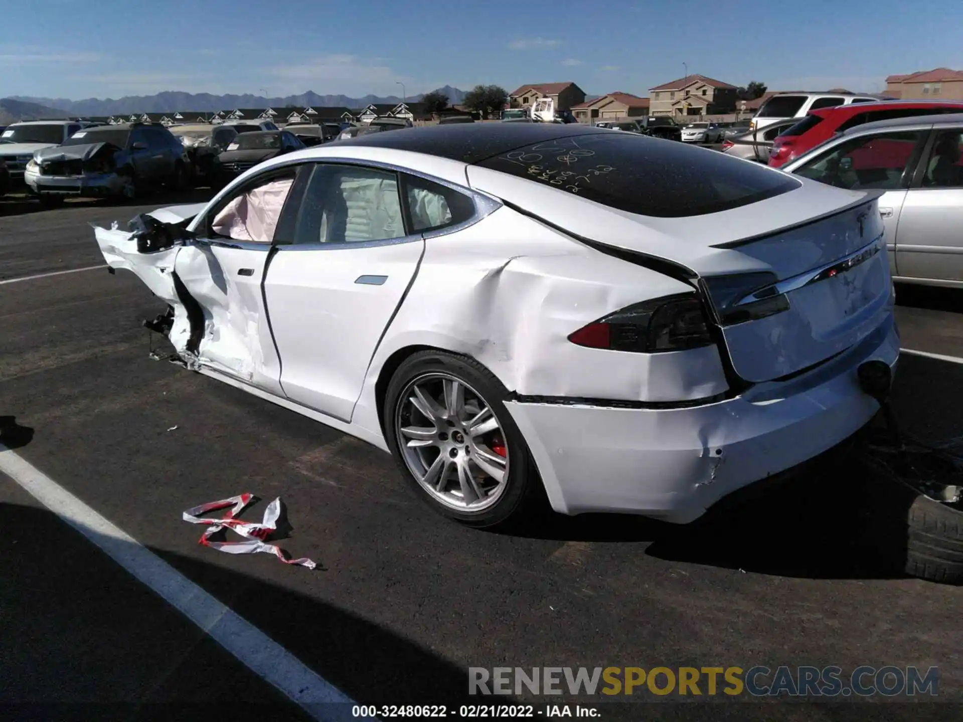 3 Photograph of a damaged car 5YJSA1E47MF427870 TESLA MODEL S 2021