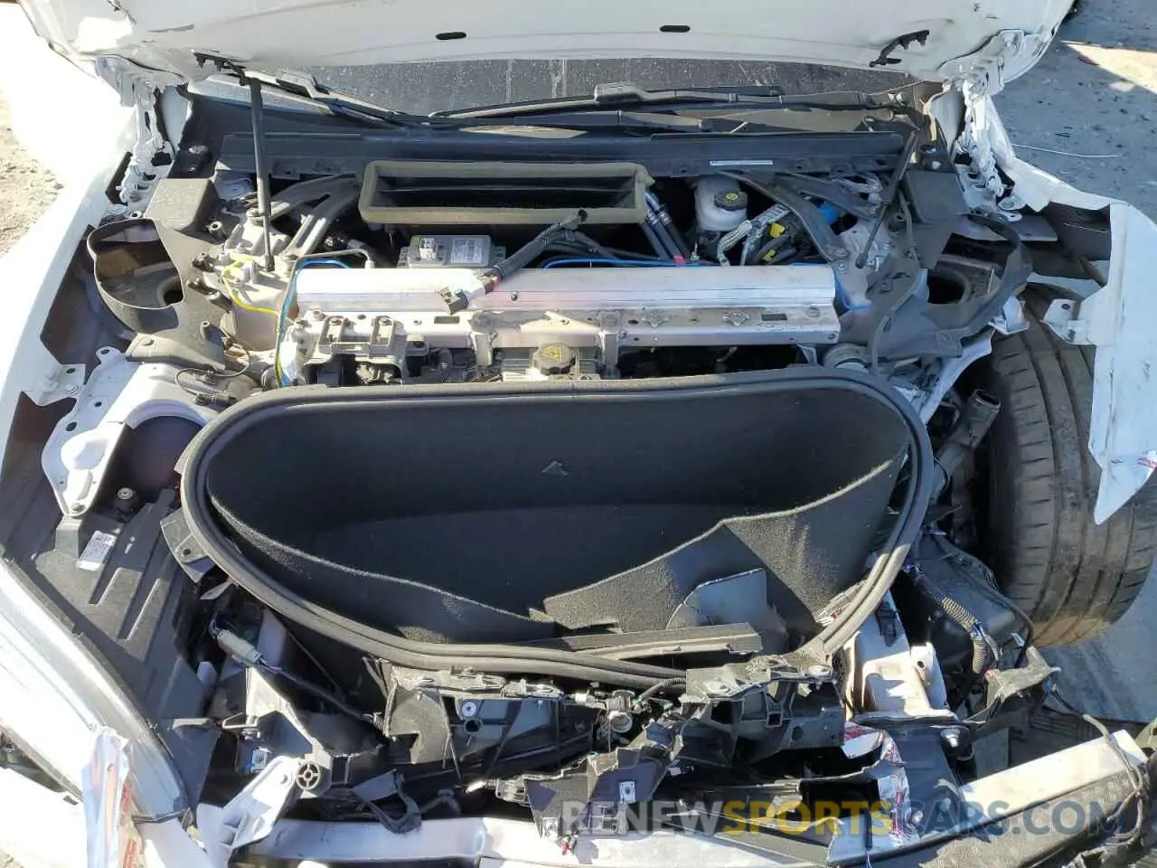 11 Photograph of a damaged car 5YJSA1E50MF452683 TESLA MODEL S 2021