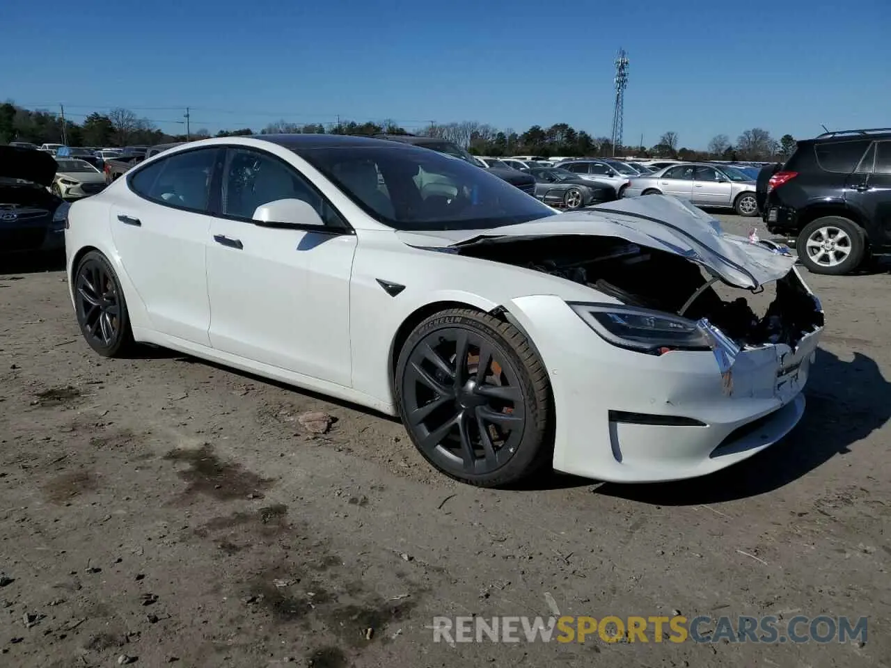 4 Photograph of a damaged car 5YJSA1E50MF452683 TESLA MODEL S 2021