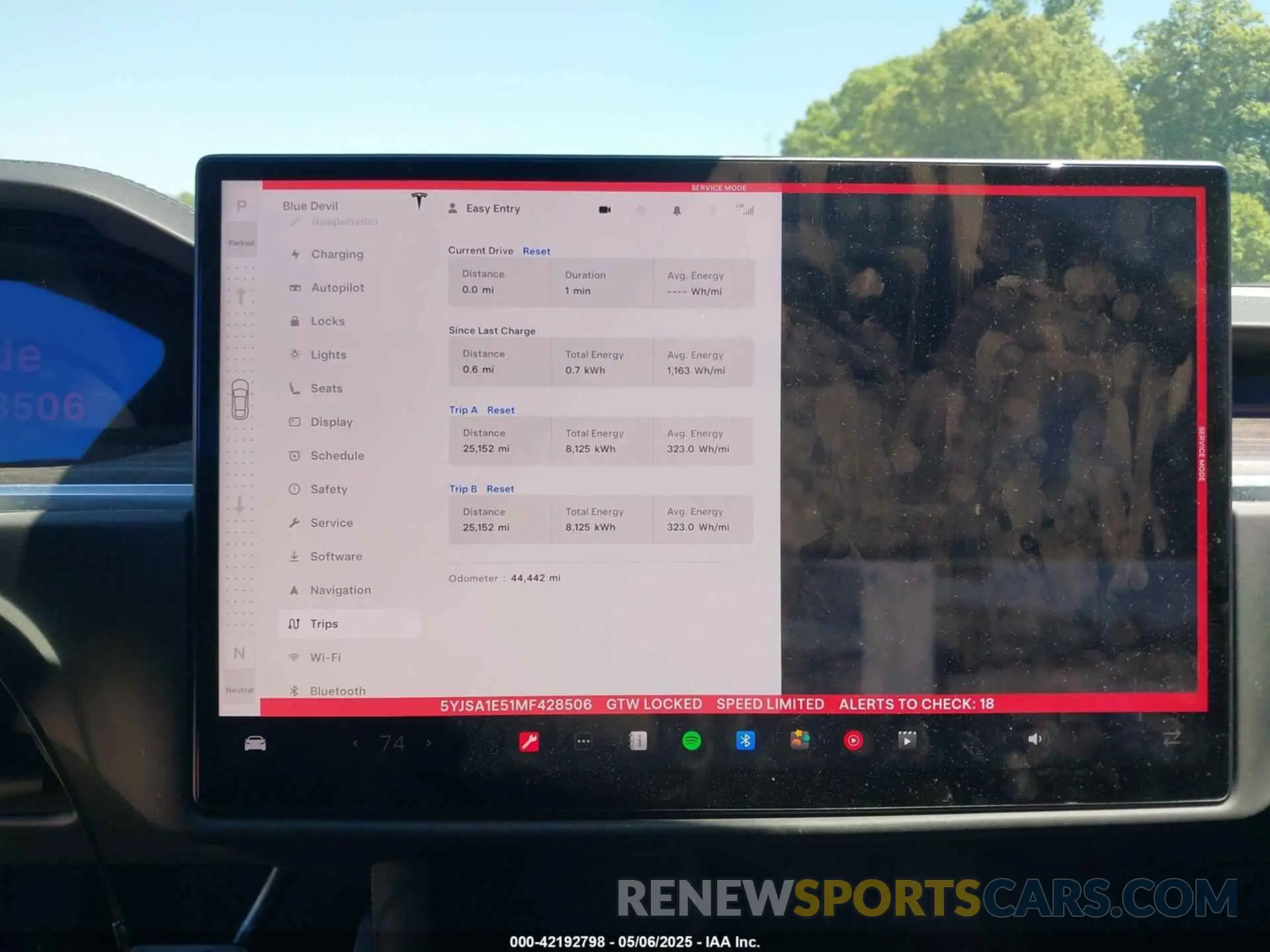 7 Photograph of a damaged car 5YJSA1E51MF428506 TESLA MODEL S 2021