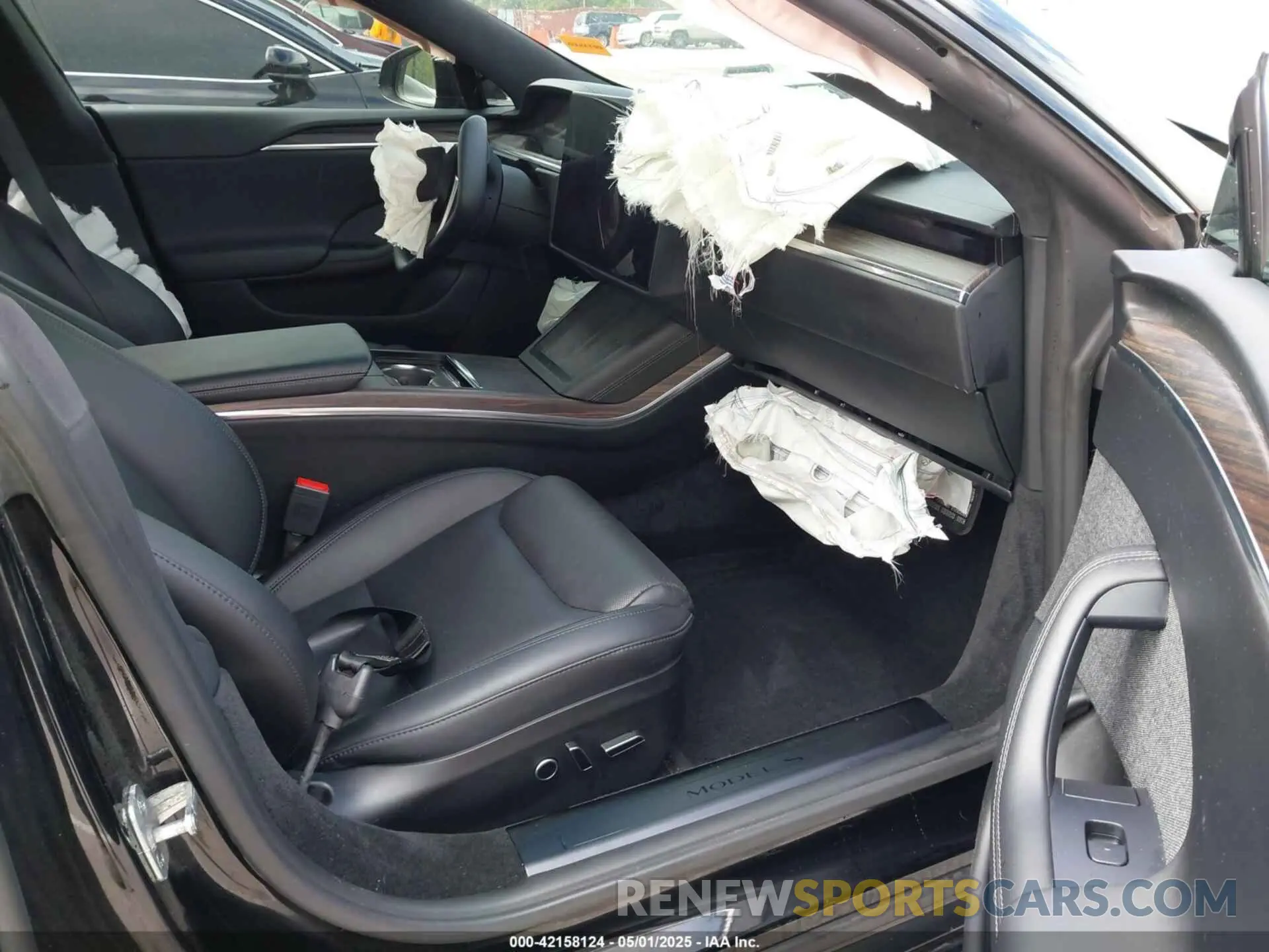 5 Photograph of a damaged car 5YJSA1E51MF434466 TESLA MODEL S 2021