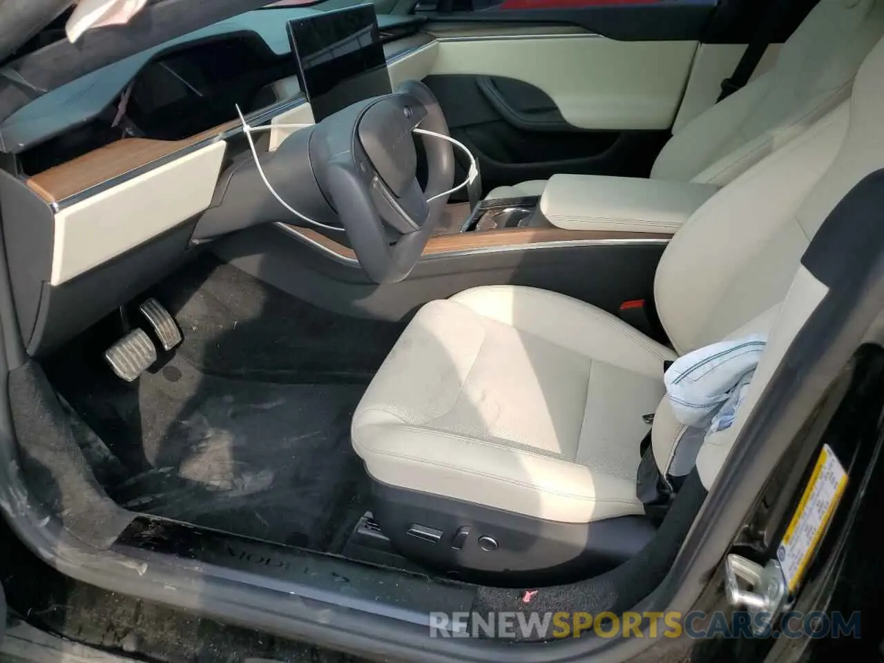 7 Photograph of a damaged car 5YJSA1E51MF442437 TESLA MODEL S 2021