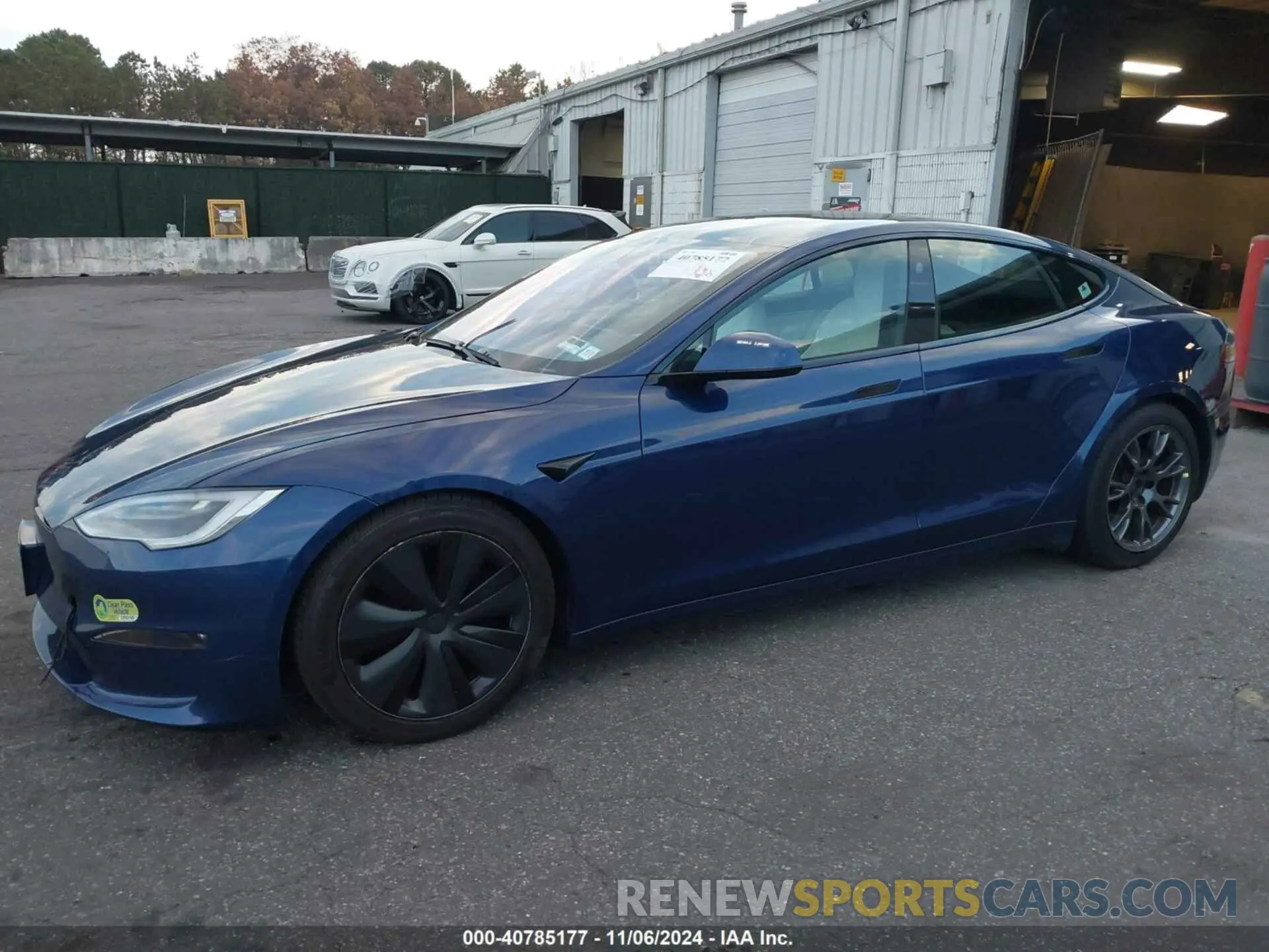2 Photograph of a damaged car 5YJSA1E51MF452918 TESLA MODEL S 2021