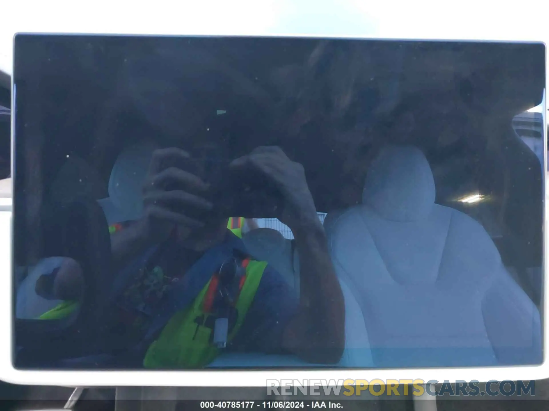 7 Photograph of a damaged car 5YJSA1E51MF452918 TESLA MODEL S 2021