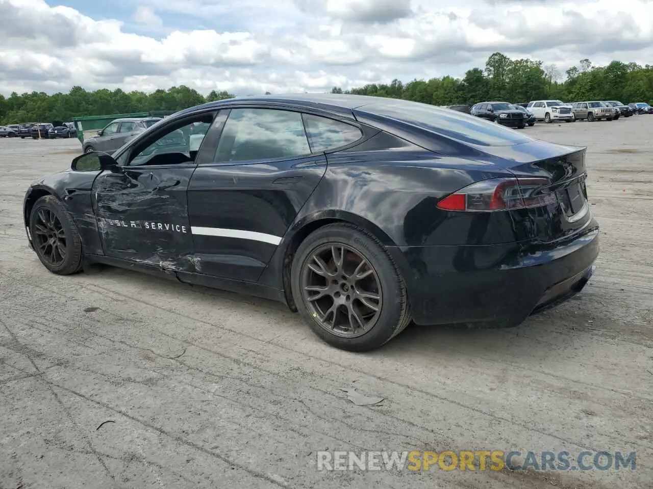 2 Photograph of a damaged car 5YJSA1E52MF428241 TESLA MODEL S 2021