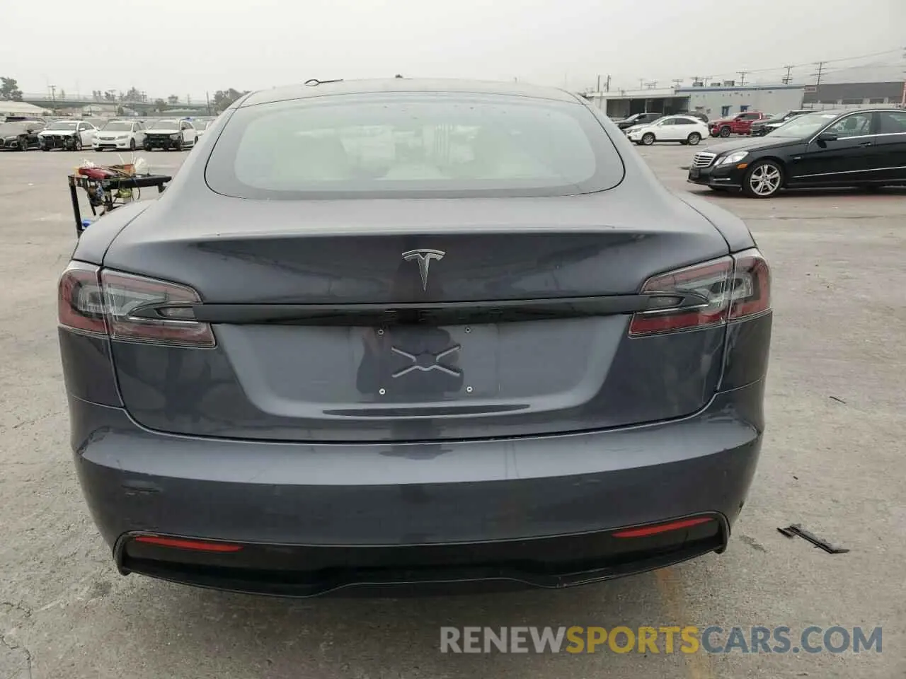 6 Photograph of a damaged car 5YJSA1E52MF451499 TESLA MODEL S 2021